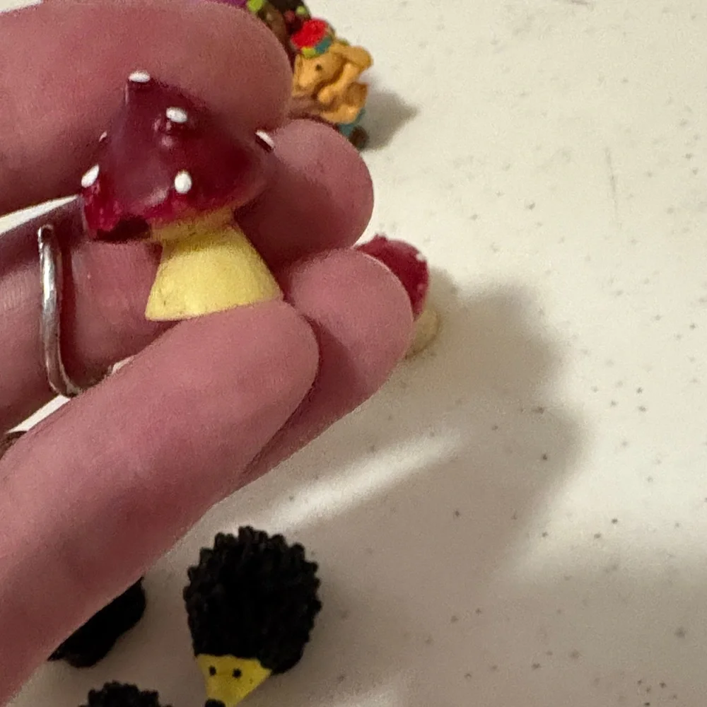 🪴🍄🦔NEW Cottagecore Hedgehog Mushroom Miniatures Figurines Fairy Garden Decor - Picture 6 of 6